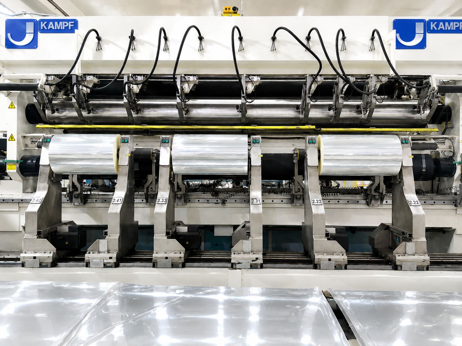 KAMPF slitting and rewinding line